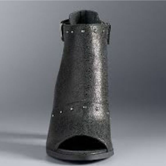 BRAND NEW SIMPLY VERA VERA WANG BOLOGNA WOMEN"S ANKLE-HIGH HEEL BOOTIE - Picture 2 of 15